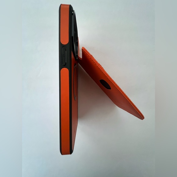 SkyEagle Compatible Magsafe 2 in 1 Semi-Detachable iPhone 15 Pro Max Orange Case - Picture 8 of 16